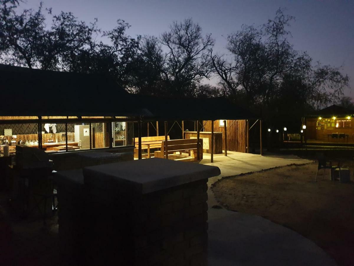 Mananga Bush Camp Hotel Скукуза Екстериор снимка