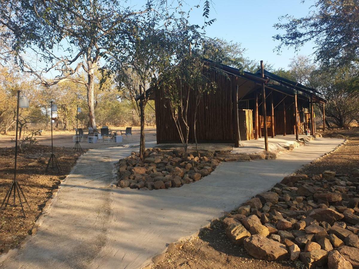 Mananga Bush Camp Hotel Скукуза Екстериор снимка