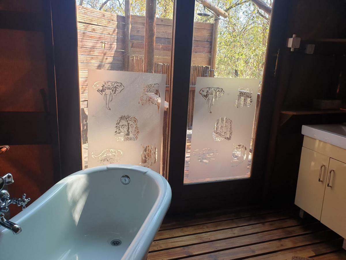 Mananga Bush Camp Hotel Скукуза Екстериор снимка